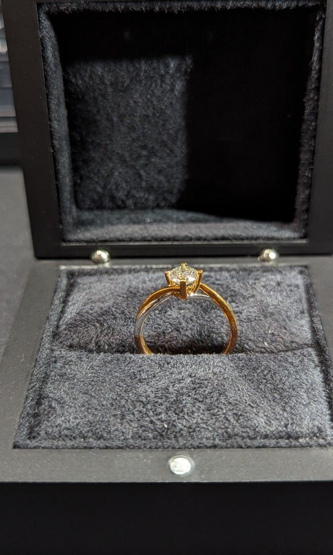 Diamond proposal ring 0.542 cts Luxury Accessories on Carousell