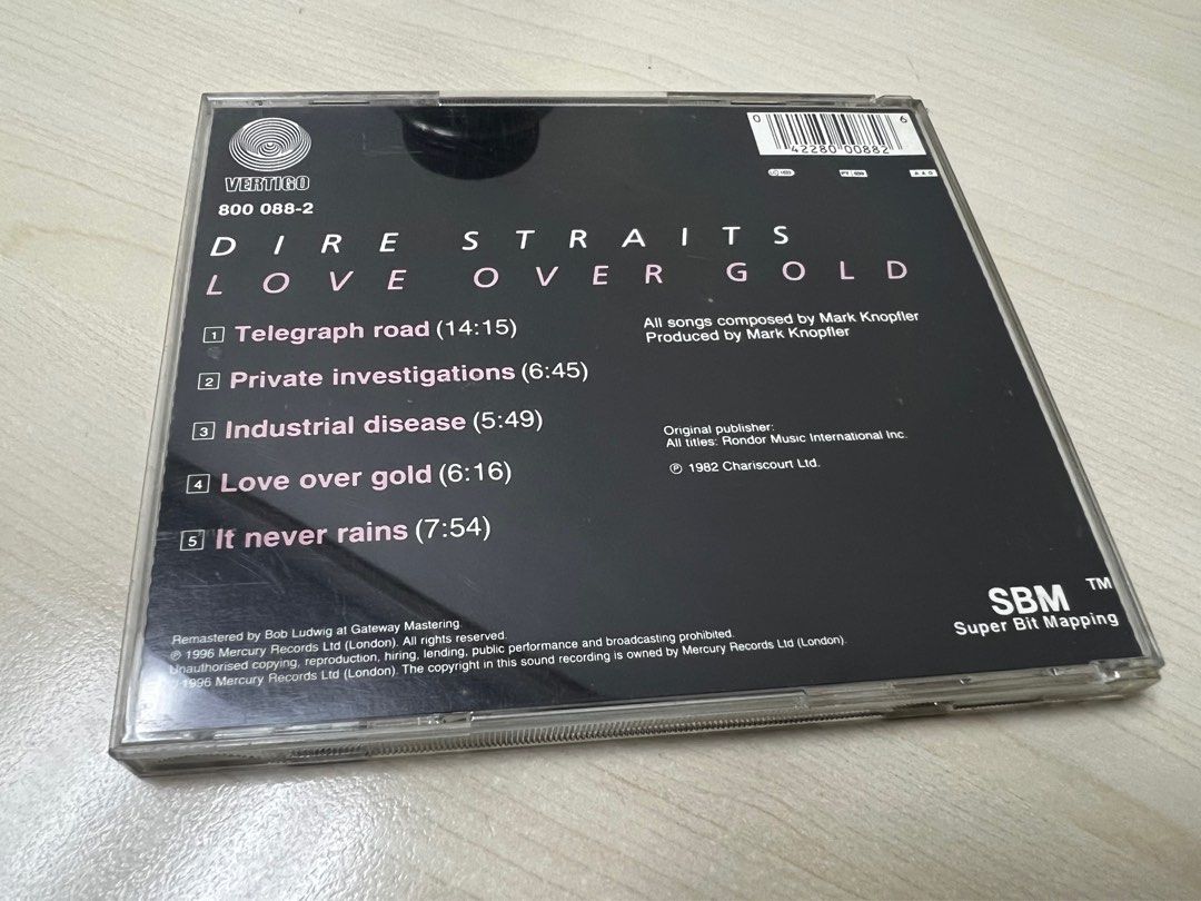 Dire Straits - Love Over Gold (1996版）, 興趣及遊戲, 音樂、樂器& 配件, 音樂與媒體- CD 及DVD -  Carousell