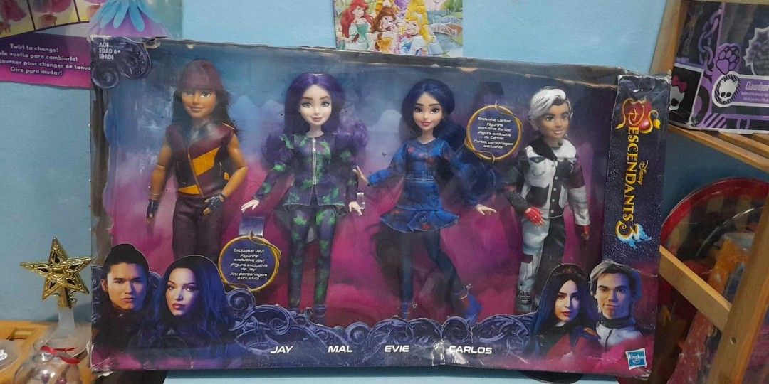 Descendants 4 pack store