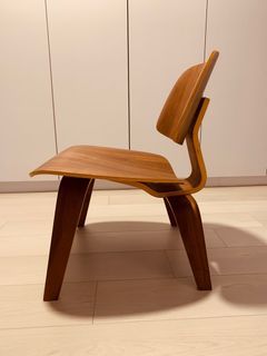 Eames LCW style designer chair