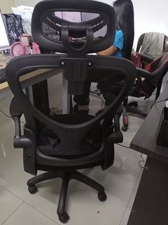 Ergonomic chair ( black)