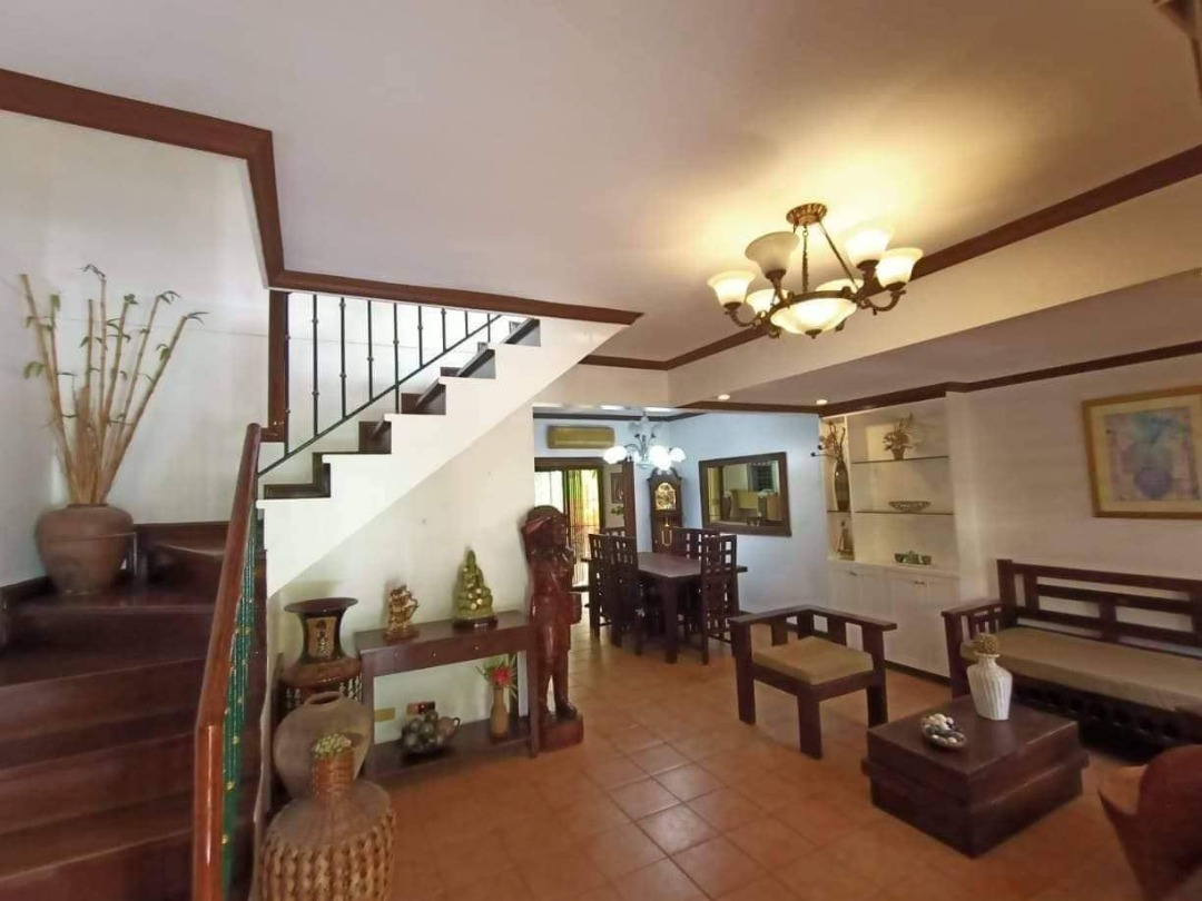 FOR SALE! 182 sqm 3 Storey House and Lot at Marcelo Green Village