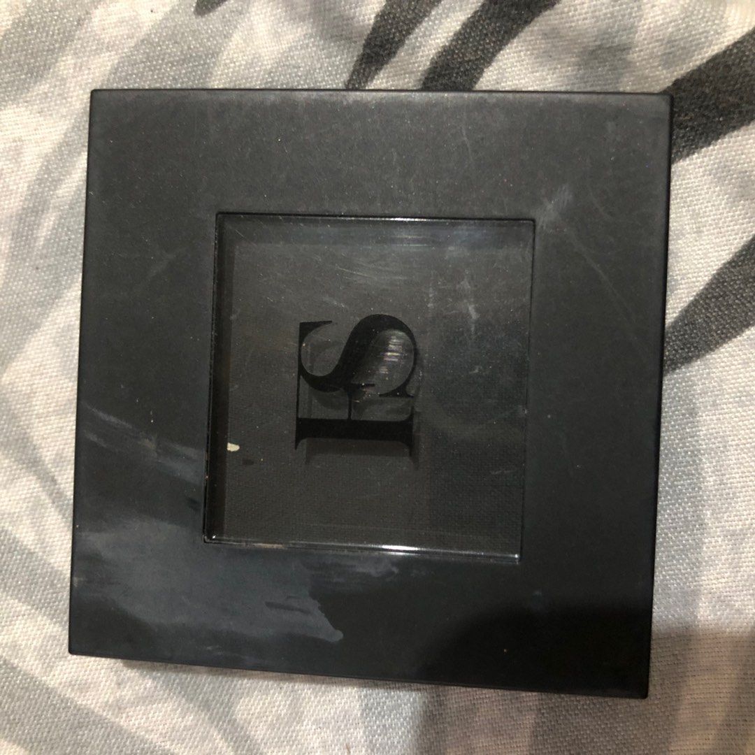 FS Single Eyeshadow [Total Eclipse] (Category: Makeup) located in Manila. Submitted by enndrelithe (Listing ID 1264167290, Image 1). Description: MOP: Shopee Checkout DM me if interested! ❤️.