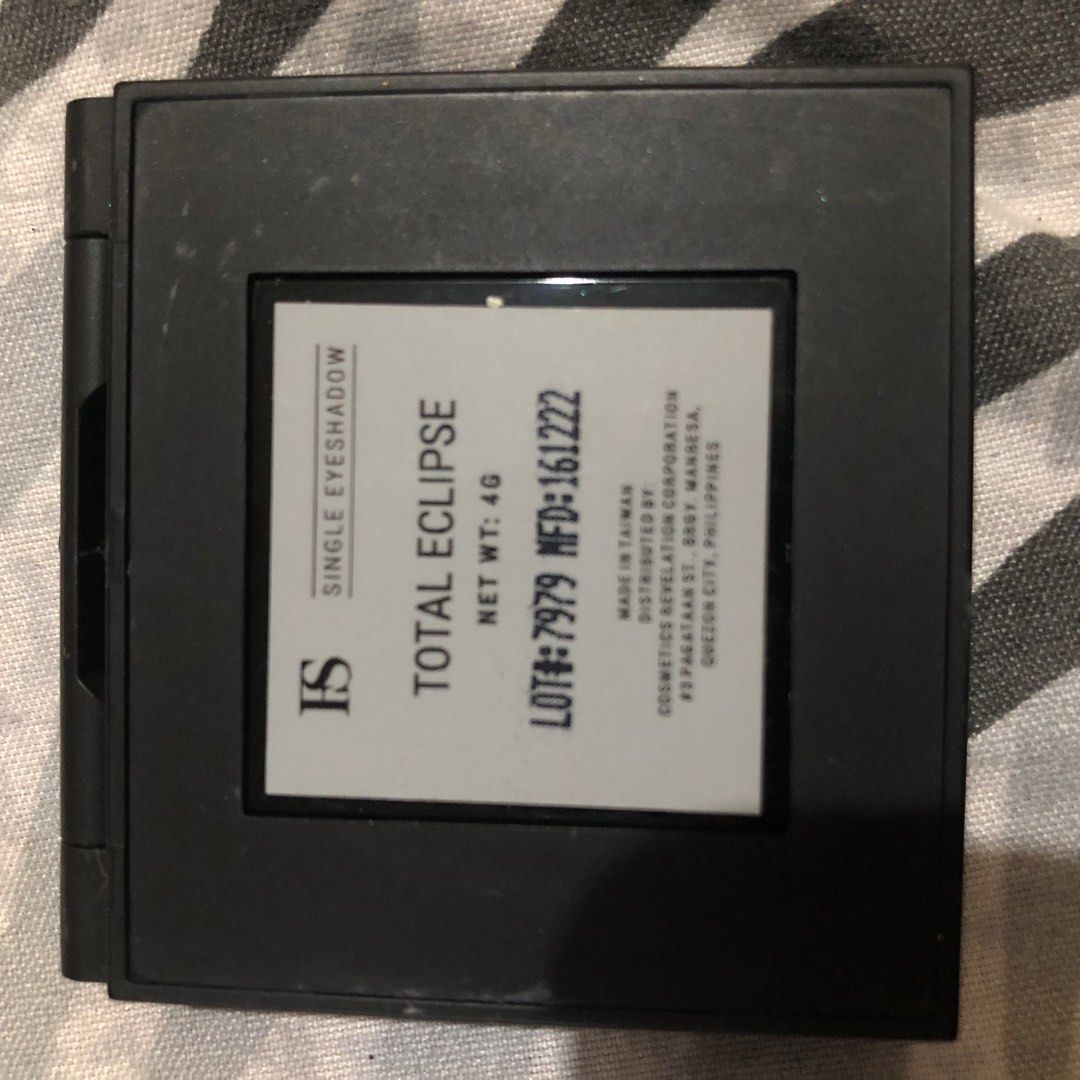 FS Single Eyeshadow [Total Eclipse] (Category: Makeup) located in Manila. Submitted by enndrelithe (Listing ID 1264167290, Image 2). Description: MOP: Shopee Checkout DM me if interested! ❤️.