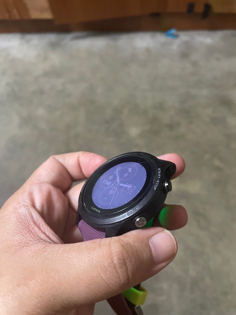 Vivoactive 3 deals vs 935