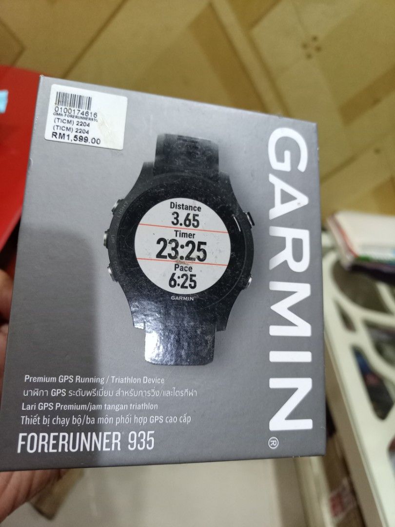 Suunto 9 baro vs garmin forerunner 935 hot sale