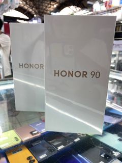 Honor 90
