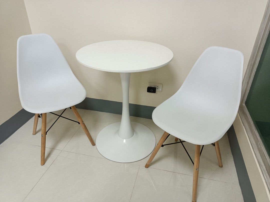 IKEA TULIP TABLE LOOKALIKE Nordic Scandinavian white round table