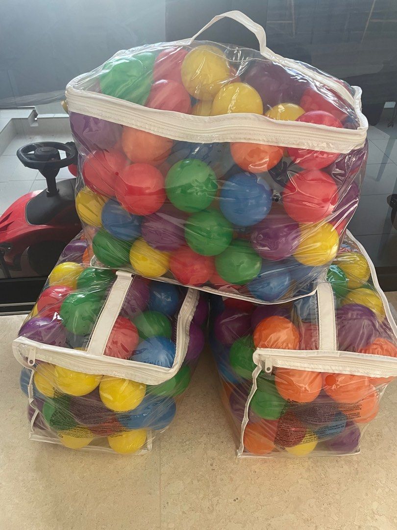 Intex Ball pit balls, Hobbies & Toys, Toys & Games on Carousell