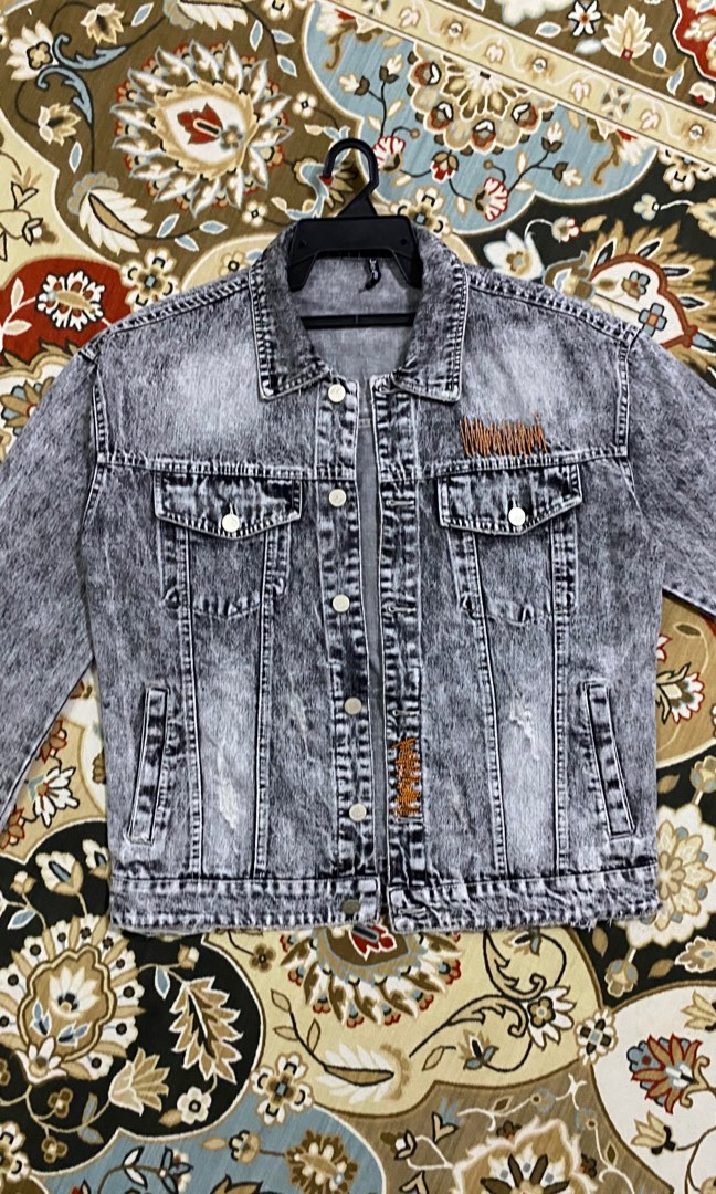 Jaket hot sale ripped jeans