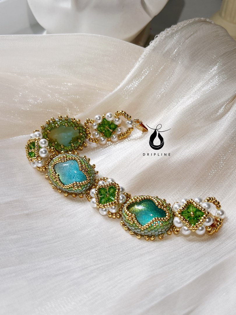 「Jasmine 」Handmade 100純手工手鏈, 傢俬＆家居, 園藝, 園藝工具和裝飾品 Carousell