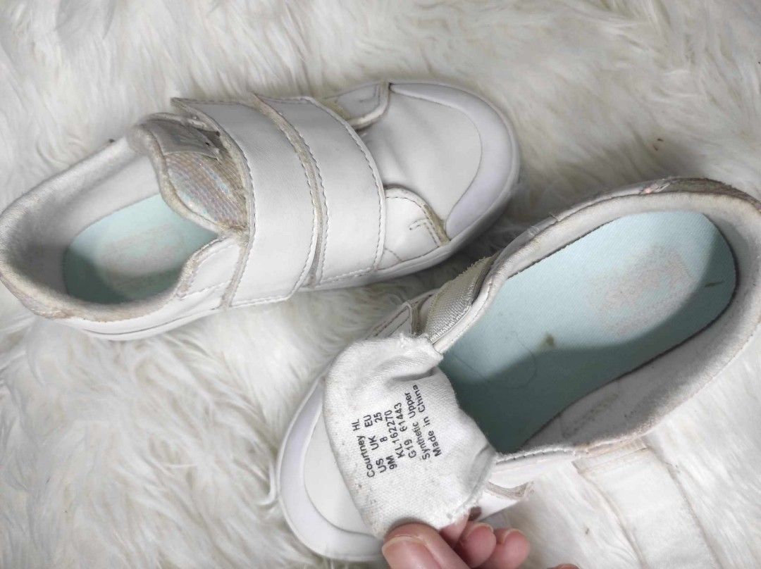 Ked kids white shoes (Category: Babies & Kids Fashion) located in Dasmarinas. Submitted by jacejace (Listing ID 1264092627, Image 2). Description: Outgrown Looks like new 3-5yrs old Size indicate on the picture.