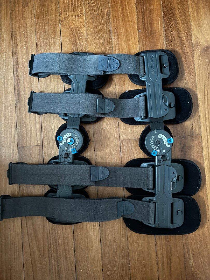 Knee Brace Ascender, Health & Nutrition, Braces, Support & Protection