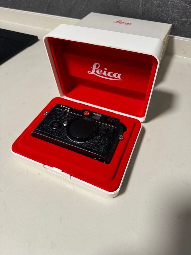 Leica M6 classic black full box, Photography, Cameras on