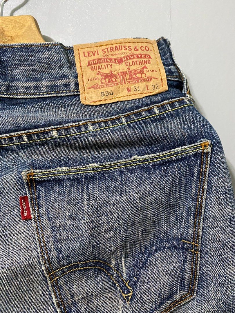 Levis 530 online