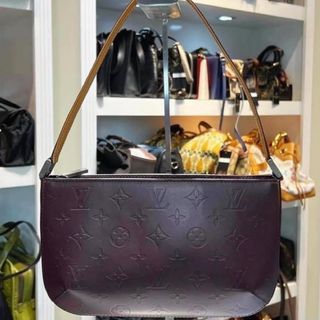 Louis Vuitton Black Damier Infini District PM Leather Pony-style calfskin  ref.977341 - Joli Closet