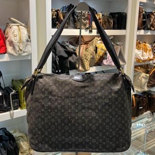Louis Vuitton EPI Sac Plat Bb (M58660)  Trendy shoulder bag, Louis vuitton,  Shoulder bag