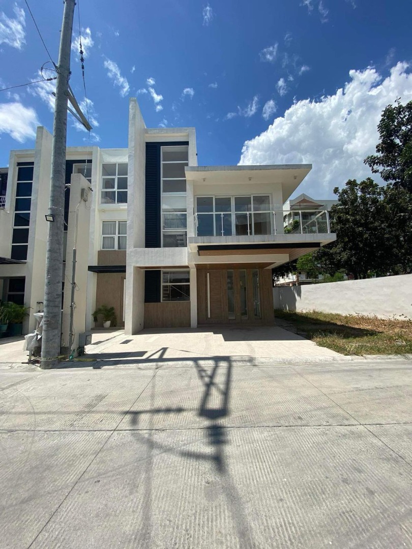 M Residences, Acacia Estates Taguig Corner Unit Ready For Occupancy