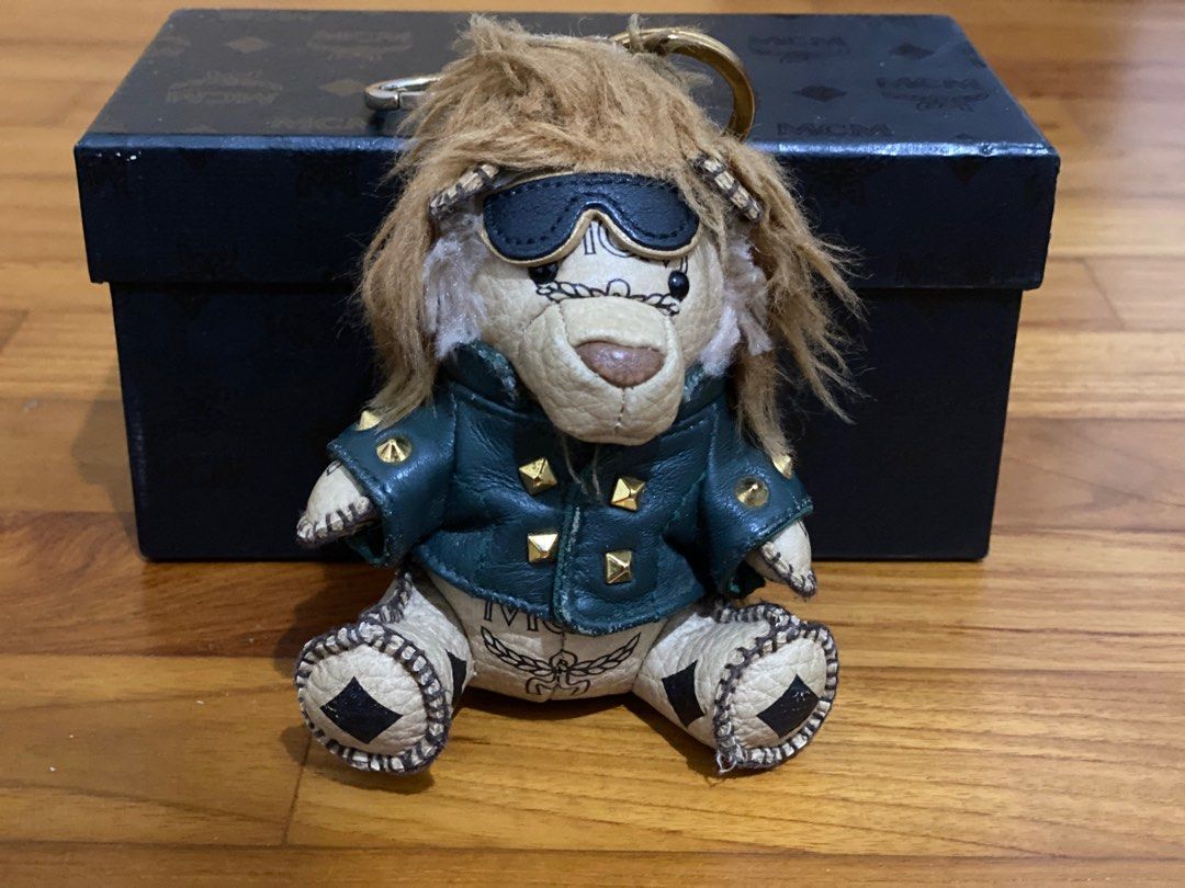 Mcm lion keychain outlet