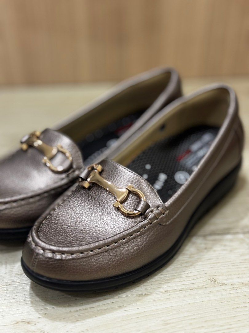 Walkabout shoes clearance