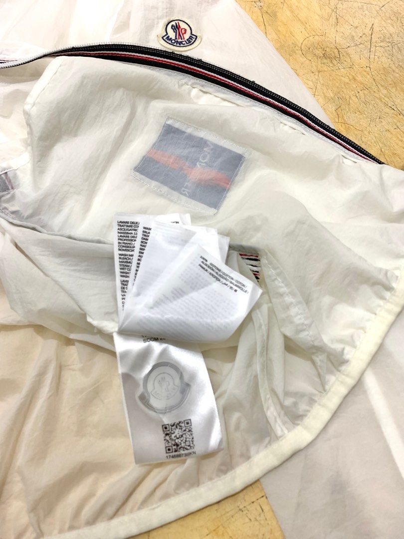 Moncler Running Jacket, Fesyen Wanita, Pakaian Wanita, Baju Luaran di