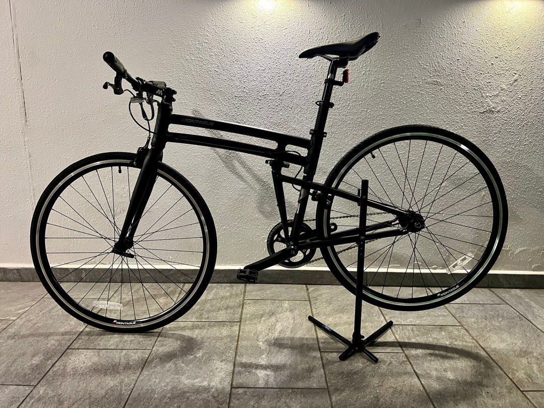 Montague Boston full size foldable bike, Sports Equipment - Main Image