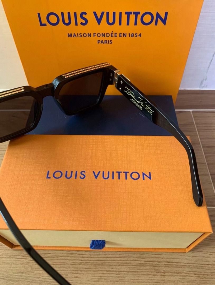Authentic New LV link Pm 2022, Men's Fashion, Watches & Accessories,  Sunglasses & Eyewear on Carousell