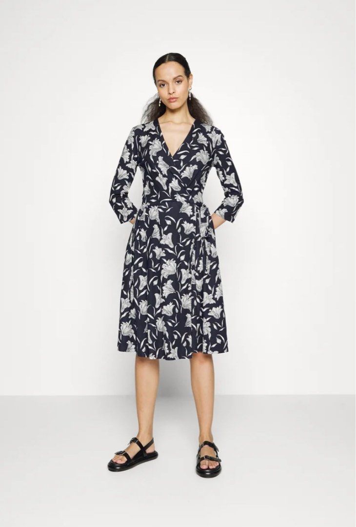 Max wrap top dress