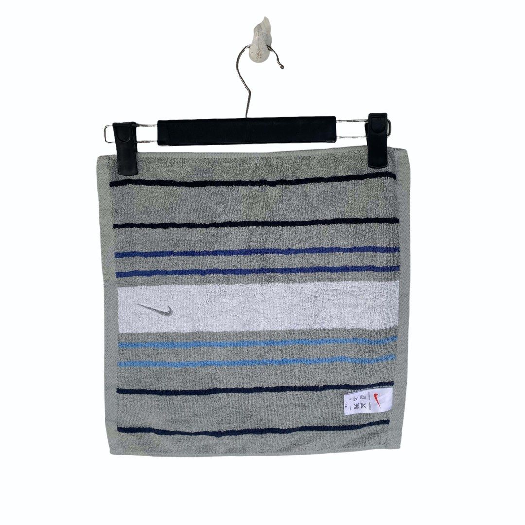 Nike sales towel set