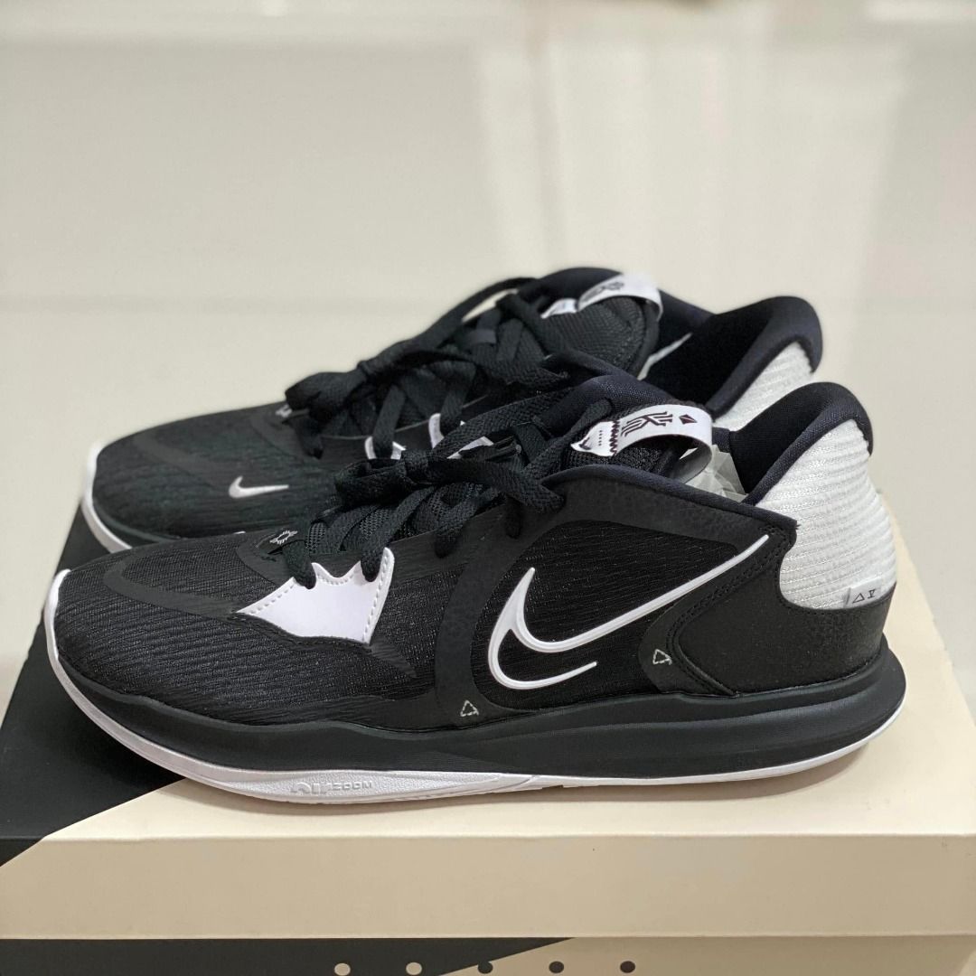 Kyrie 4 team black hotsell