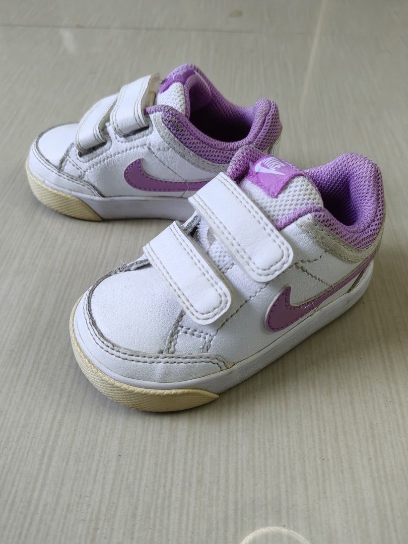 Nike Shoes for Baby (Category: Babies & Kids Fashion) located in Santa Maria. Submitted by Mggcdr (Listing ID 1264120575, Image 2). Description: Nike Shoes for your little one Size: 5C No box.