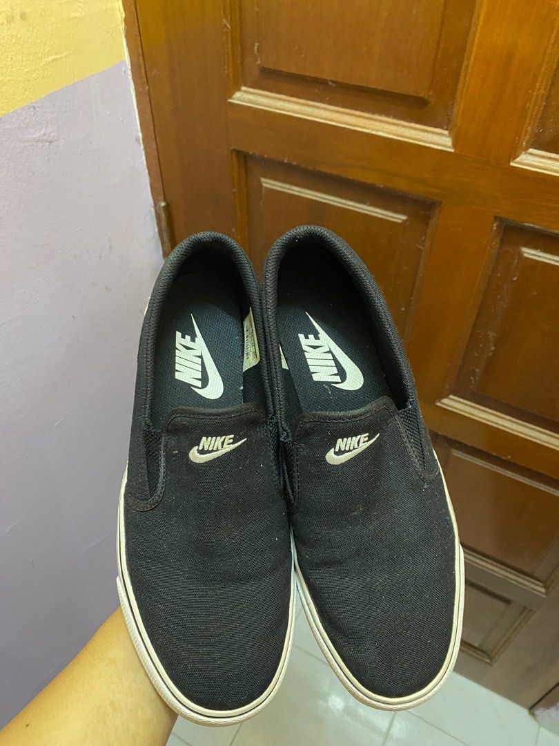 Nike toki slip on Men s Fashion Footwear Sneakers on Carousell