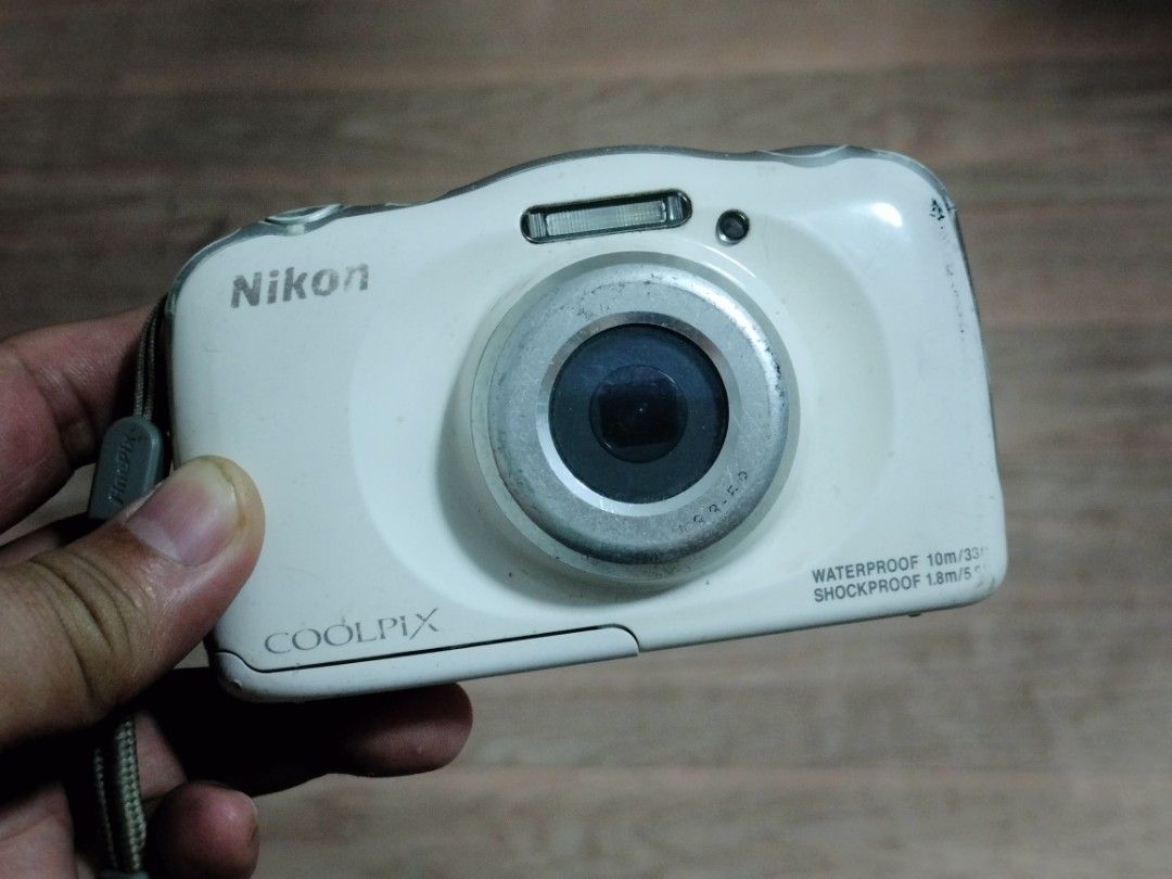 nikon coolpix w100 (Category: Cameras) located in Manila. Submitted by ultimogizmos (Listing ID 1264218369, Image 1). Description: Features & details Beautiful pictures are easy to take on land or in the sea. Waterproof down to a depth of 33 feet, shockproof from a 5.9 feet drop, freezeproof down to a temperature of 14°F. Stay connected with Nikon's SnapBridge app on a compatible smartphone or tablet and unlock exciting new capabilities with the 