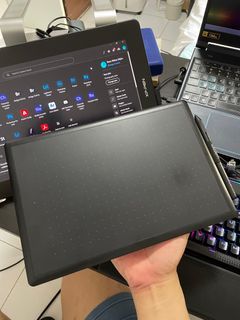 One by Wacom CTL-672 Creative Drawing Pen Tablet