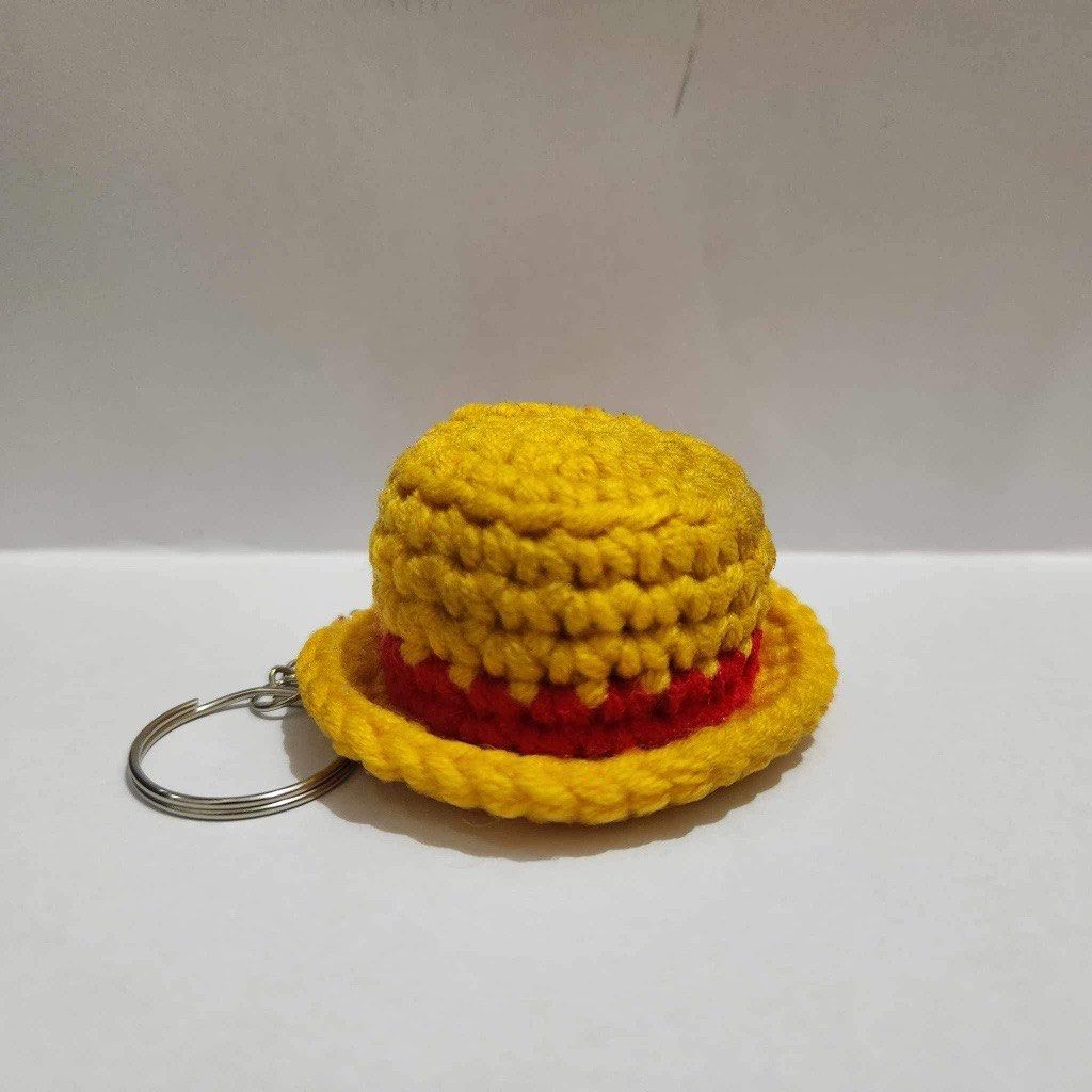 ONE PIECE Luffy Straw Hat Crochet Keychain, Women's Fashion, Watches