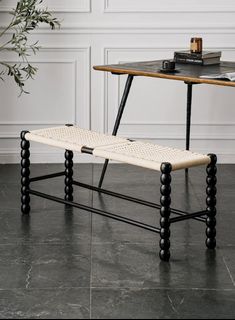BENCHES & OTTOMANS Collection item 1