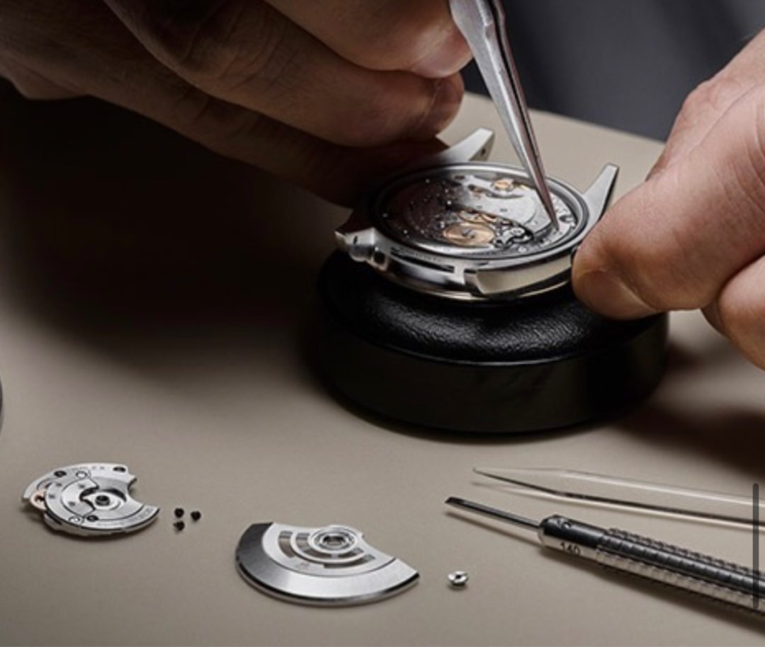 Rolex & Any Mechanical Watch Full Overhaul / Servicing / Maintenance, Luxury, Watches on Carousell