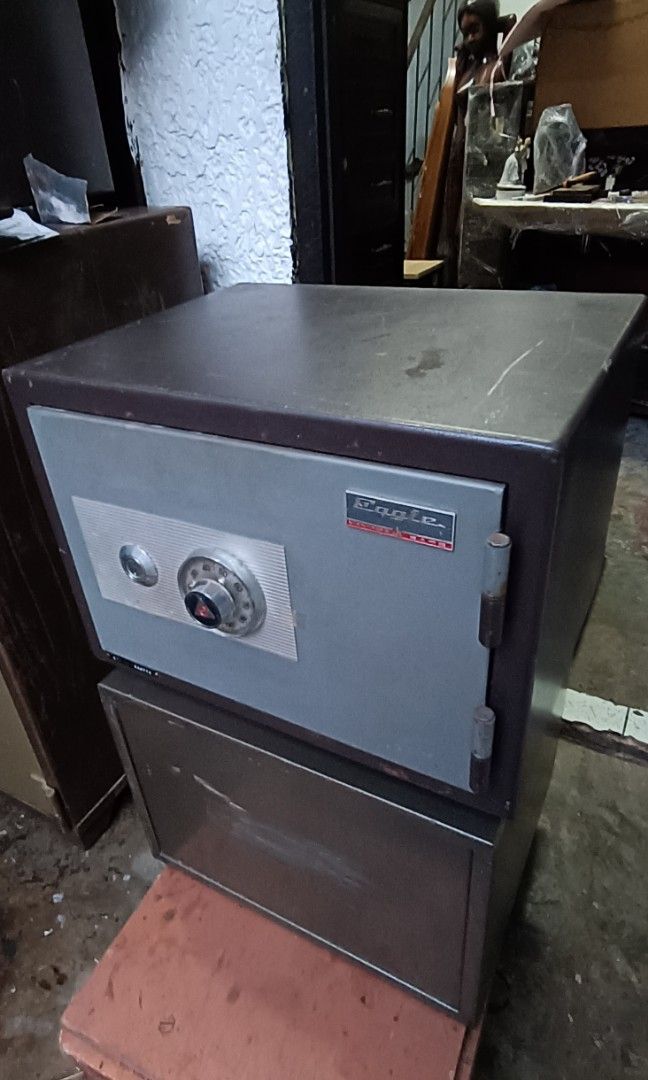 Safety Vault with Key and Number Combination, Fire Rated Brand Eagle