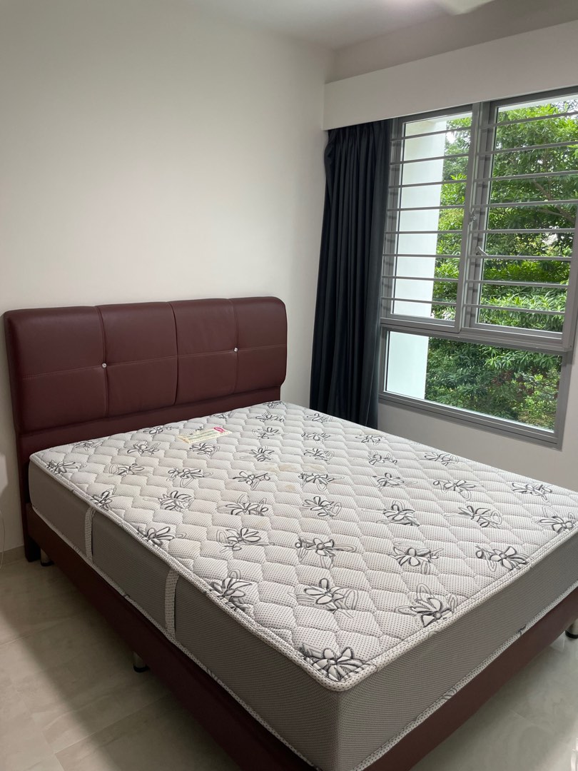 Seahorse mattress + Sealy bed frame QUEEN size, Furniture & Home Living