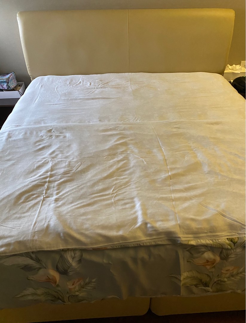 Serta King Size bed full sets mattress and frame, Furniture & Home