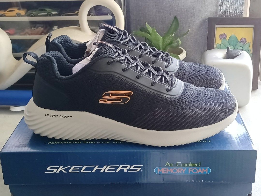 Air cooled memory foam skechers mens clearance