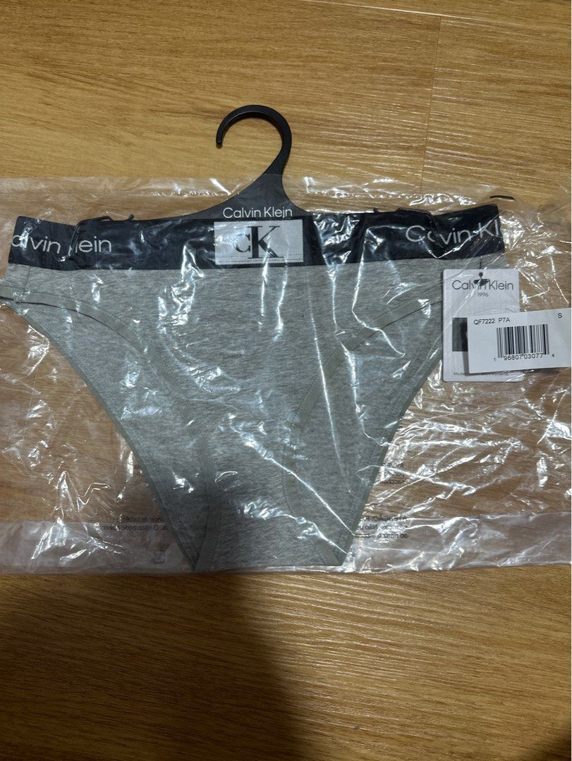 M]BNWT Calvin Klein Jennie 96 matching undies, Women's Fashion, New  Undergarments & Loungewear on Carousell