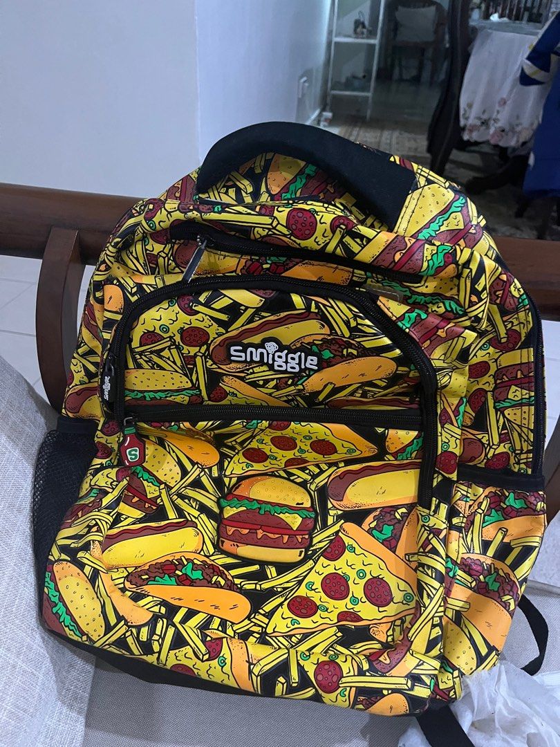Smiggle burger bag deals