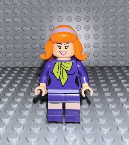 Lego daphne minifigure shop