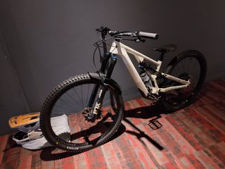 (Category: ) located in . Submitted by cyclingluv (Listing ID 1264119223, Image 1). Description: .