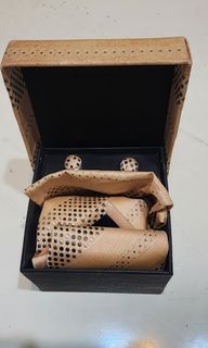 （分類：）位於 。 由 hkchiuts 提交（商品編號 1264096223，圖片 1）。簡介： 。