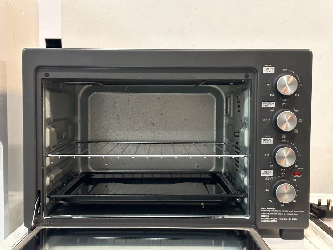 TOSHIBA 40L ELECTRIC OVEN