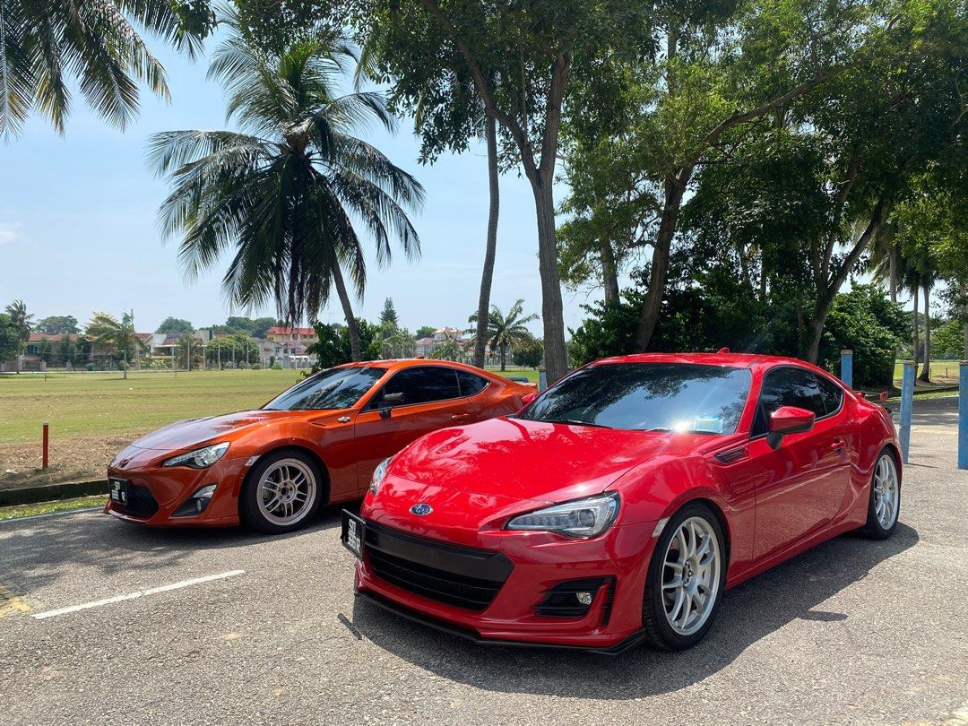 Toyota GT86 highspec (manual) & Subaru BRZ highspec (manual) for sale Brother car (SD888xR and SDx666R)