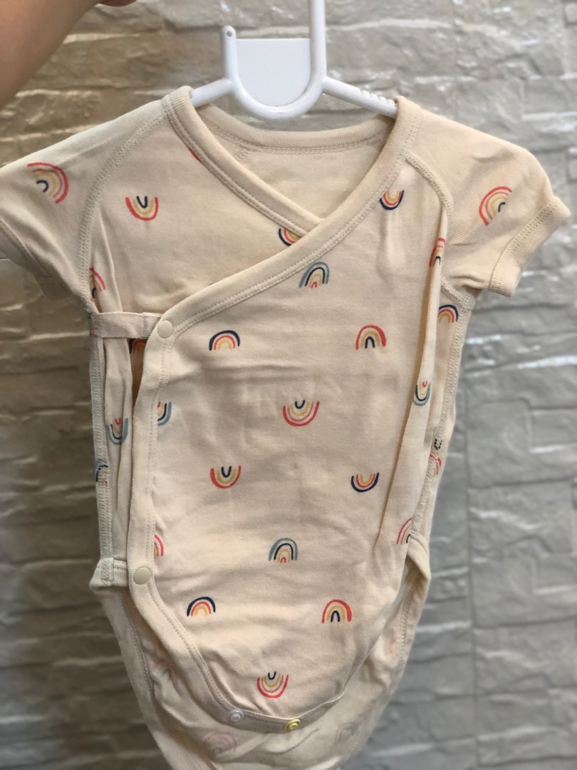Uniqlo baby onesie, Babies & Kids, Babies & Kids Fashion on Carousell