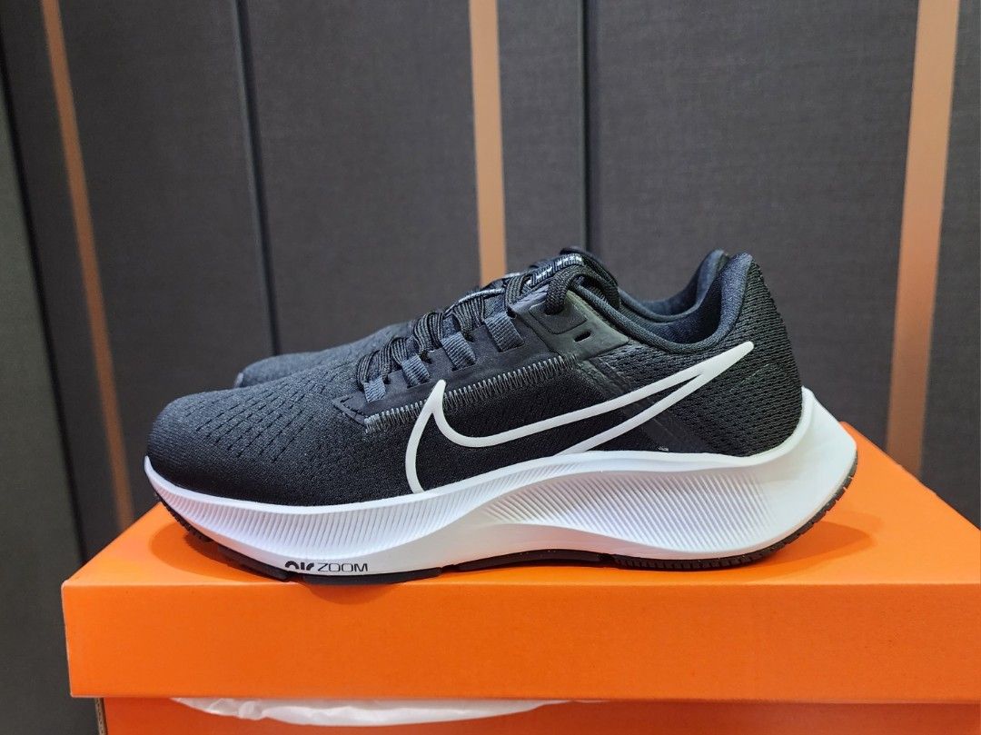 US 6.5 Women s Nike Air Zoom Pegasus 38